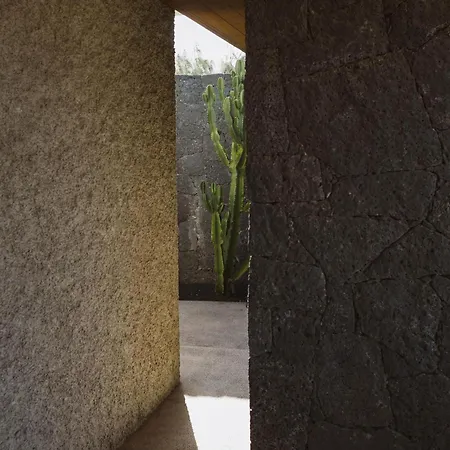 Canaryislandshost I Nativo Famara