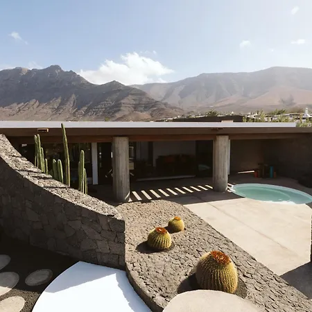 Canaryislandshost I Nativo Famara