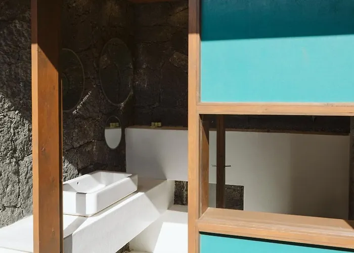 Vila Canaryislandshost I Nativo Famara