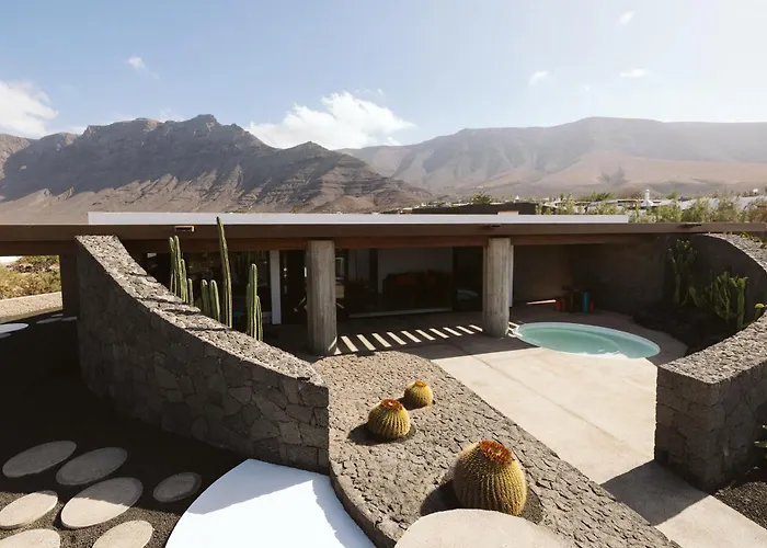 Canaryislandshost I Nativo Famara