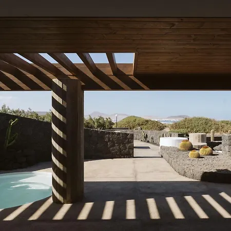 Canaryislandshost I Nativo فيلة