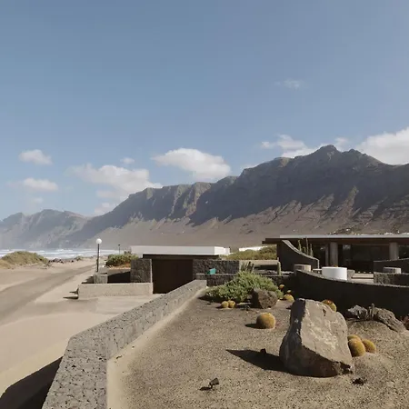 Canaryislandshost I Nativo فامارا