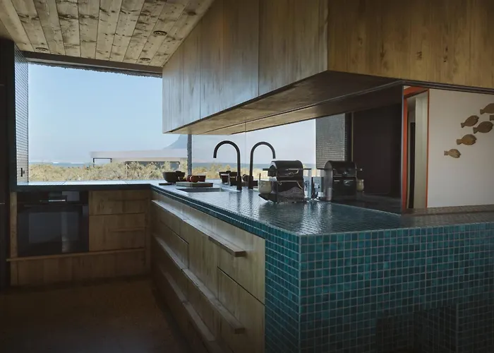 Canaryislandshost I Nativo * فامارا