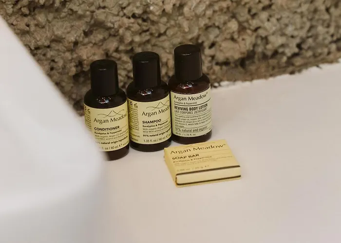 Canaryislandshost I Nativo فيلة فامارا