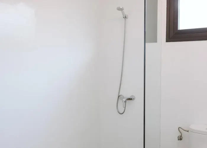 Canaryislandshost I Nativo * فامارا